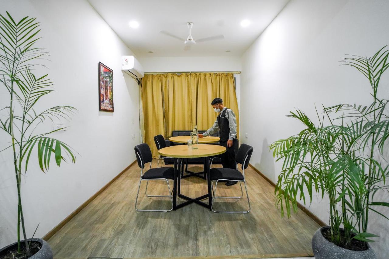 Saltstayz Sector 52 - Ardee City Mall Gurgaon Bagian luar foto